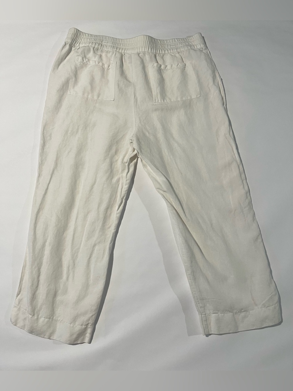 Relaxed Drawstring Linen-Raton Capris - White - Picture 2 of 5